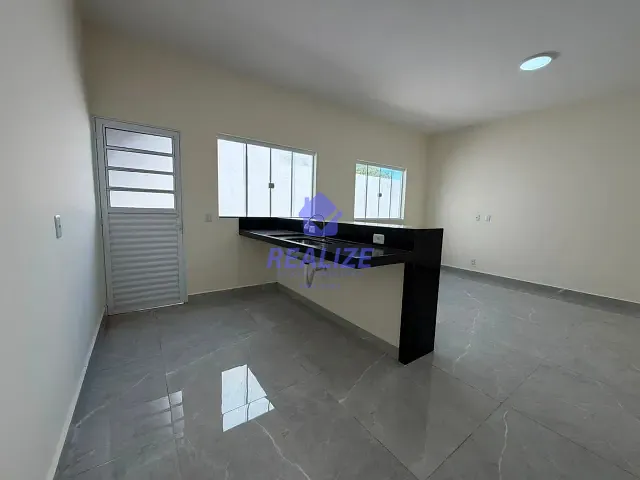Casa com 125m² 2 quartos e 1 banheiro, à venda, no bairro Jardim Riviera em Botucatu