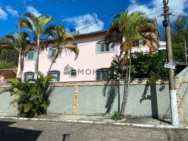 Casa com 264m² 3 quartos e 3 banheiros, à venda, no bairro Nossa Senhora de Fátima em Itajubá