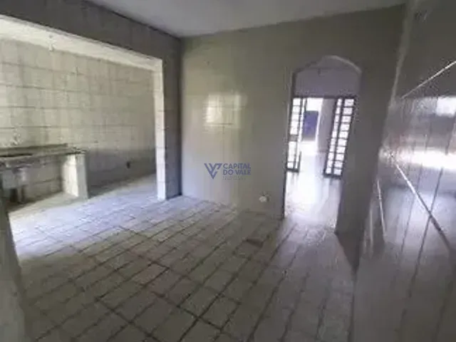 Casa com 250m² 2 quartos e 1 banheiro, à venda, no bairro Chácaras Reunidas em São José dos Campos