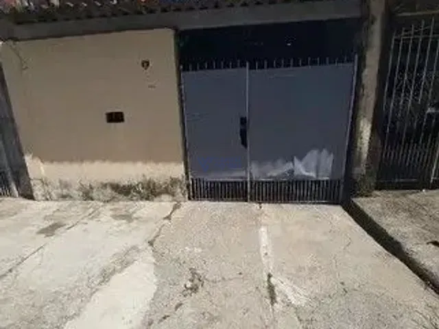 Casa com 250m² 2 quartos e 1 banheiro, à venda, no bairro Chácaras Reunidas em São José dos Campos