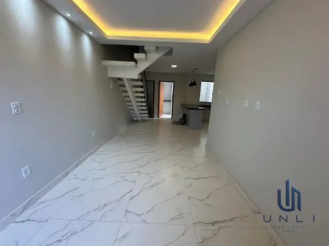 Casa 3 quartos e 2 banheiros, à venda, no bairro Roma em Volta Redonda