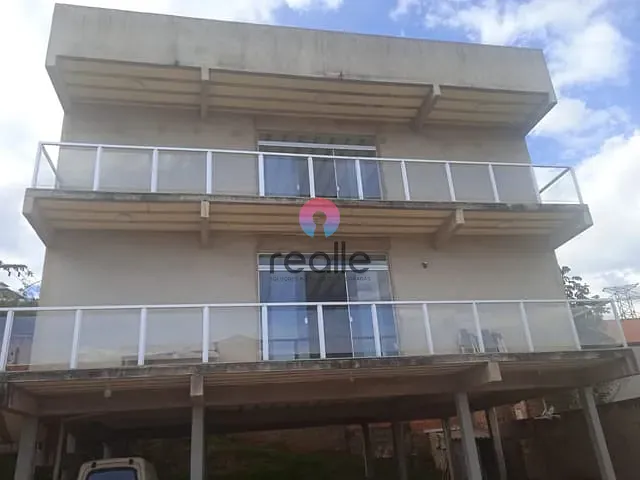 Casa com 460m² 4 quartos e 4 banheiros, à venda, no bairro Villa Real em Sabará