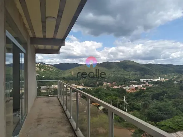 Casa com 460m² 4 quartos e 4 banheiros, à venda, no bairro Villa Real em Sabará