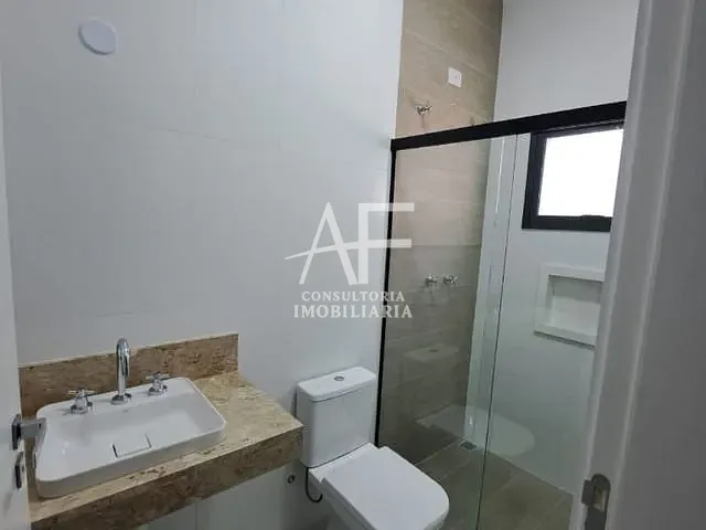 Casa com 300m², à venda, no bairro Residencial Ouro Ville em Taubaté