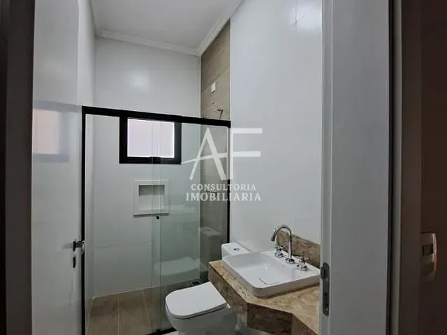 Casa com 300m², à venda, no bairro Residencial Ouro Ville em Taubaté