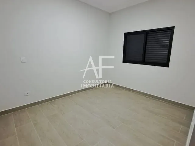 Casa com 300m², à venda, no bairro Residencial Ouro Ville em Taubaté