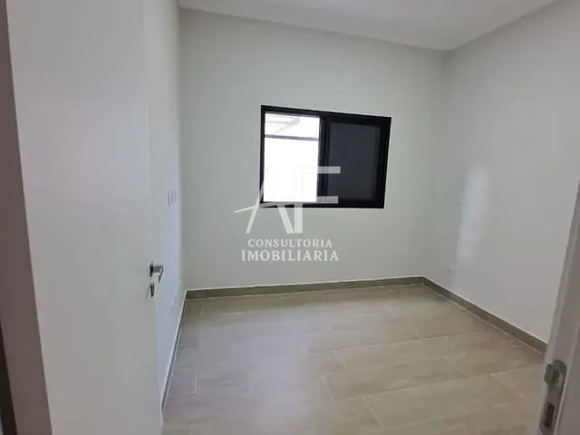 Casa com 300m², à venda, no bairro Residencial Ouro Ville em Taubaté