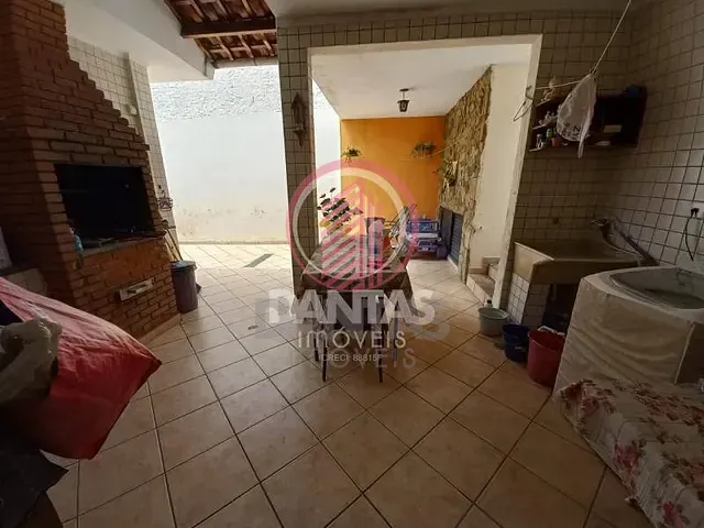 Casa 3 quartos e 2 banheiros, à venda, no bairro Jardim das Flores em Osasco