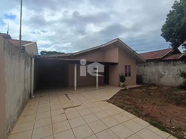 Casa 3 quartos e 1 banheiro, para alugar, no bairro Conjunto Habitacional Santiago em Rolândia