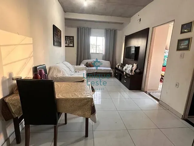 Casa 3 quartos e 1 banheiro, à venda, no bairro Vera Cruz em Belo Horizonte