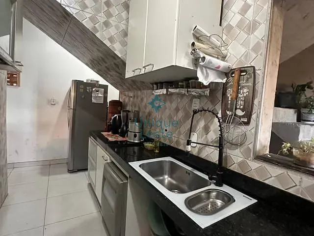 Casa 3 quartos e 1 banheiro, à venda, no bairro Vera Cruz em Belo Horizonte