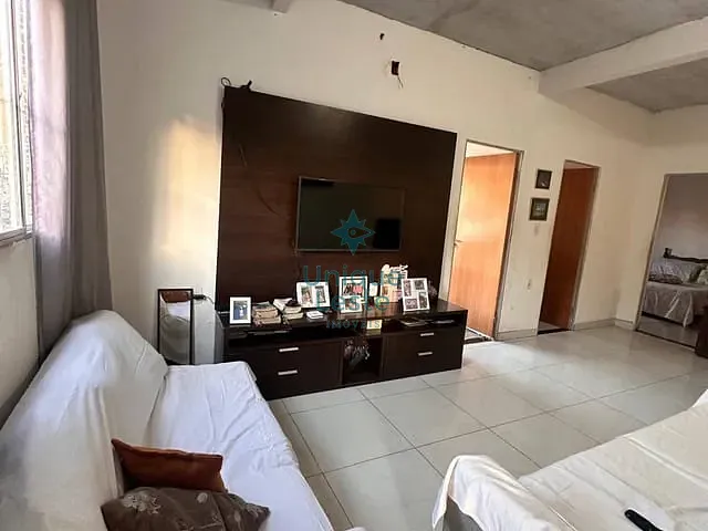 Casa 3 quartos e 1 banheiro, à venda, no bairro Vera Cruz em Belo Horizonte