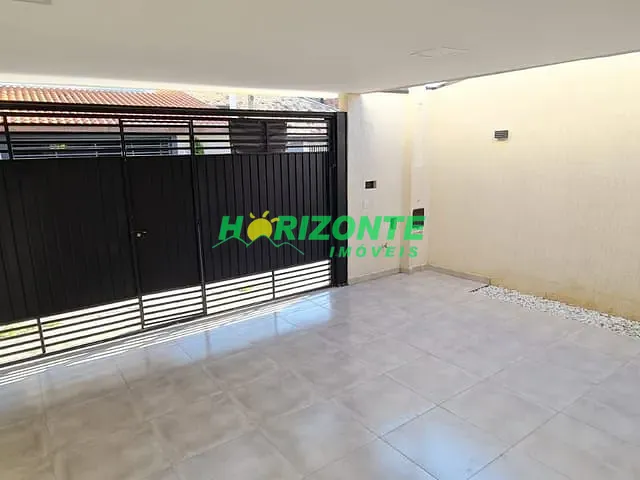 Casa com 175m² 3 quartos e 2 banheiros, à venda ou para alugar, no bairro Villa Branca em Jacareí