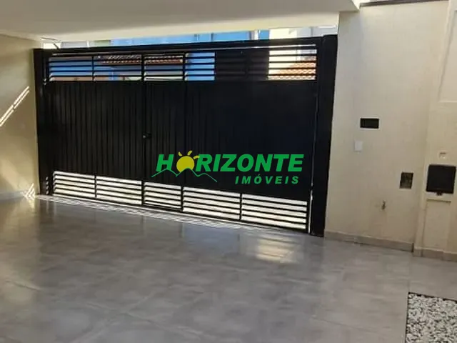 Casa com 175m² 3 quartos e 2 banheiros, à venda ou para alugar, no bairro Villa Branca em Jacareí