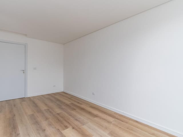 Casa com 140m² 3 quartos e 3 banheiros, à venda, no bairro Campo Comprido em Curitiba
