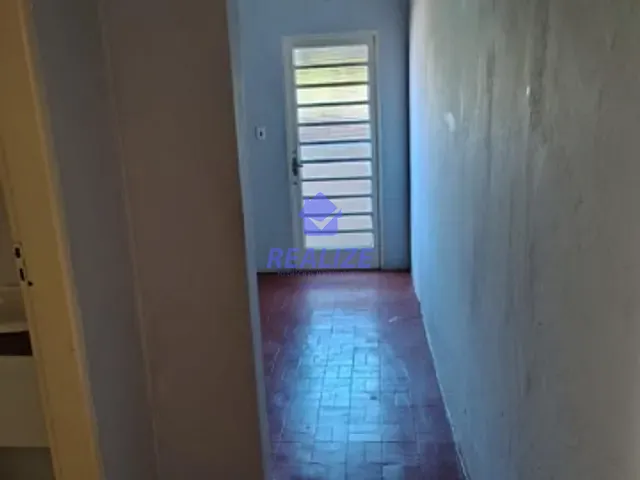 Casa com 300m² 2 quartos e 2 banheiros, à venda, no bairro Centro em Botucatu