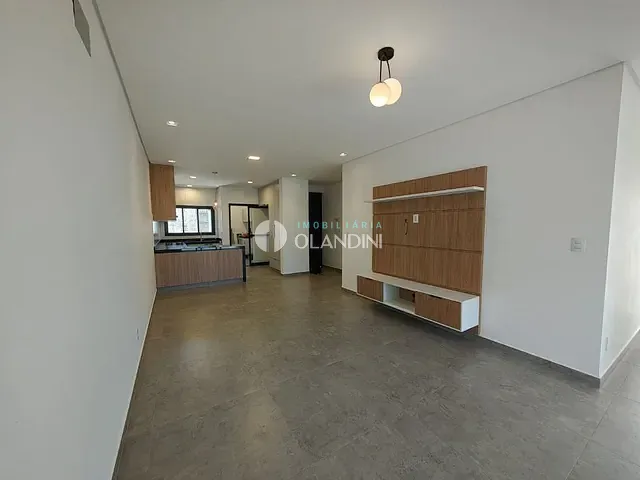 Casa com 250m² 3 quartos e 3 banheiros, à venda, no bairro Village Monte Cristo em Cosmópolis
