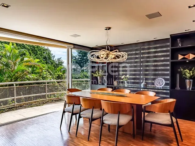 Casa com 582m² 4 quartos e 3 banheiros, à venda, no bairro Pinheiros em São Paulo