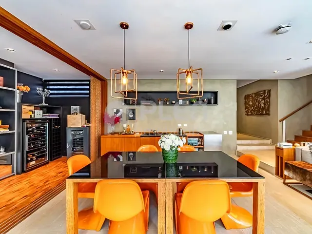 Casa com 582m² 4 quartos e 3 banheiros, à venda, no bairro Pinheiros em São Paulo