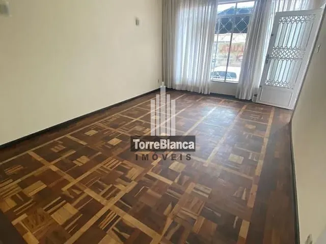 Casa com 283m², para alugar, no bairro Centro em Ponta Grossa