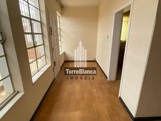 Casa com 283m², para alugar, no bairro Centro em Ponta Grossa