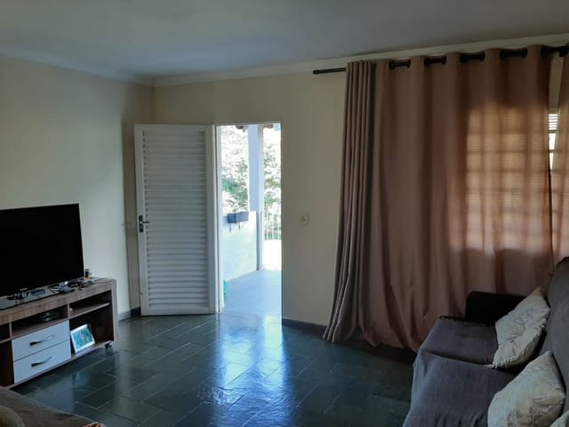 Casa com 1610m² 3 quartos e 4 banheiros, à venda, no bairro Morro Grande em Extrema