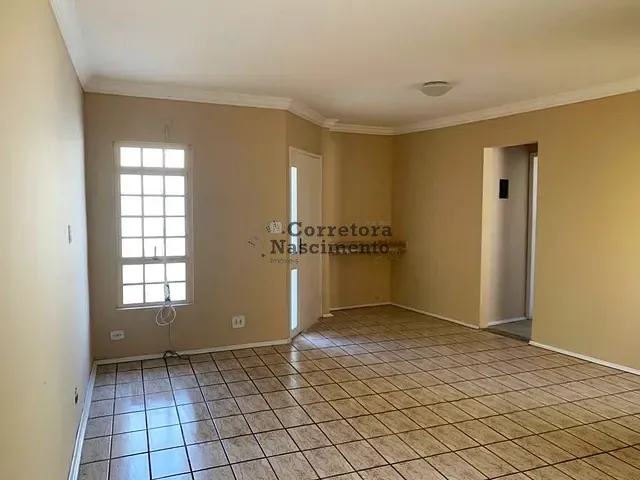 Casa com 196m² 2 quartos e 1 banheiro, à venda, no bairro Jardim Pereira do Amparo em Jacareí