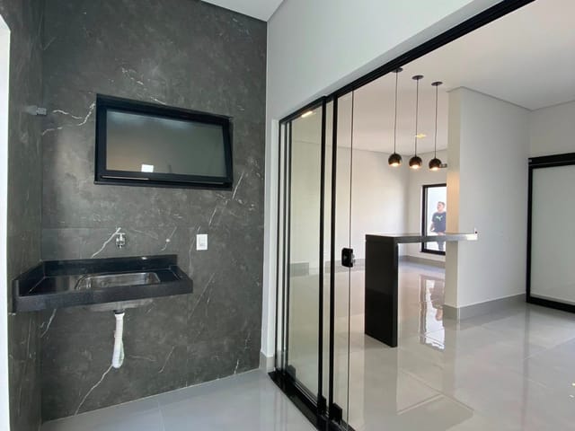 Casa 2 quartos e 1 banheiro, à venda, no bairro Vila Mariana em Americana