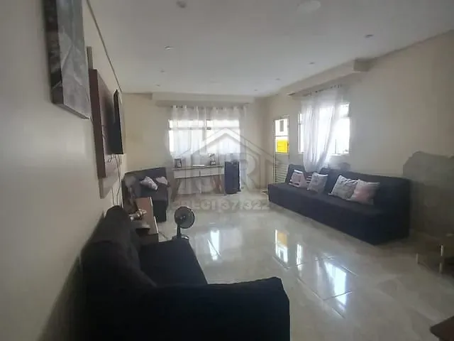 Casa com 156m² 3 quartos e 3 banheiros, à venda, no bairro Parque Umuarama em Suzano