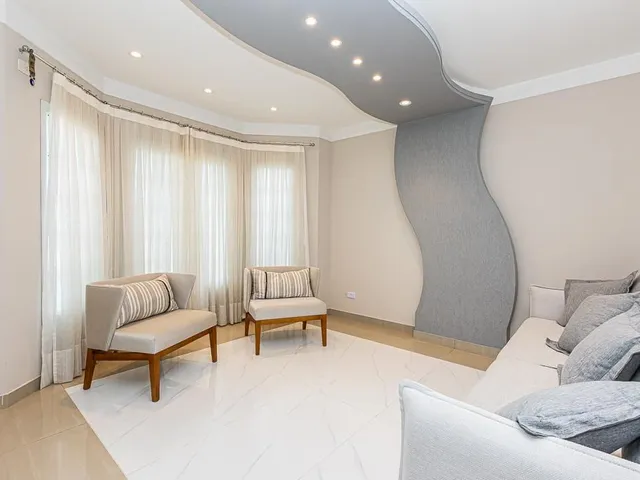 Casa com 336m² 4 quartos e 5 banheiros, à venda, no bairro São Braz em Curitiba