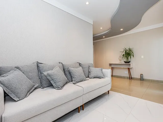 Casa com 336m² 4 quartos e 5 banheiros, à venda, no bairro São Braz em Curitiba