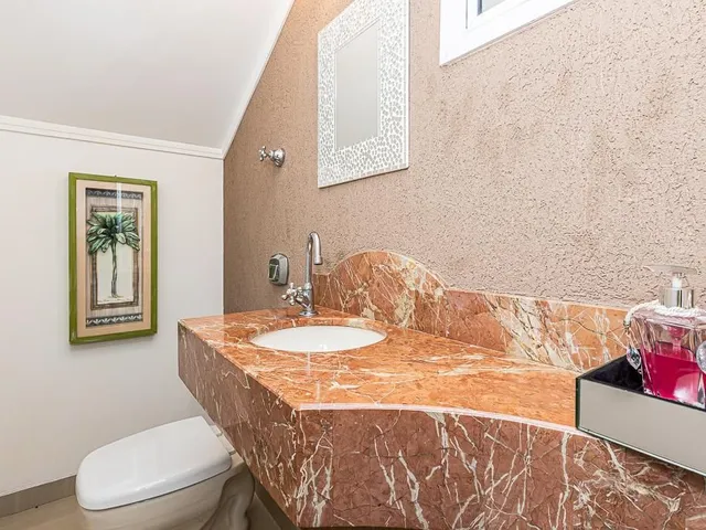 Casa com 336m² 4 quartos e 5 banheiros, à venda, no bairro São Braz em Curitiba