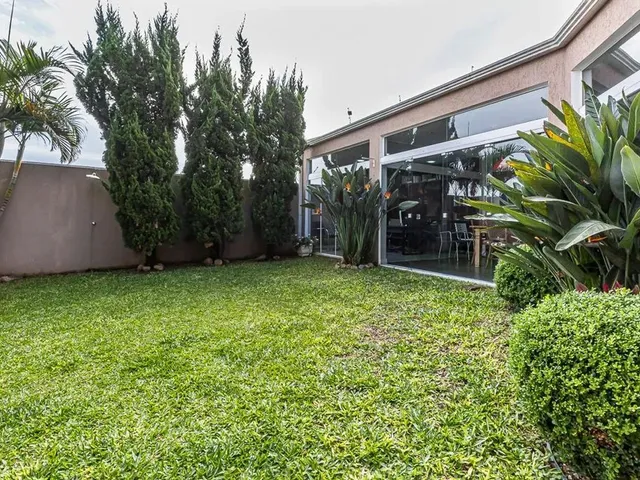 Casa com 336m², à venda, no bairro São Braz em Curitiba