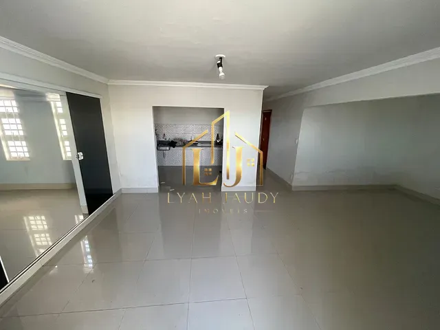 Casa com 360m² 4 quartos e 2 banheiros, à venda, no bairro Jardim Tropical em Cuiabá