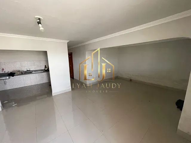 Casa com 360m² 4 quartos e 2 banheiros, à venda, no bairro Jardim Tropical em Cuiabá