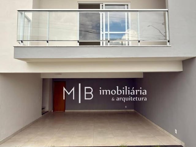 Casa com 325m² 4 quartos e 3 banheiros, à venda, no bairro Residencial Sant'ana I em Lavras