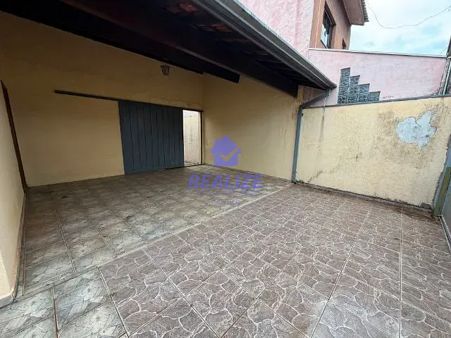Casa com 230m² 3 quartos e 3 banheiros, à venda, no bairro Vila Paulista em Botucatu