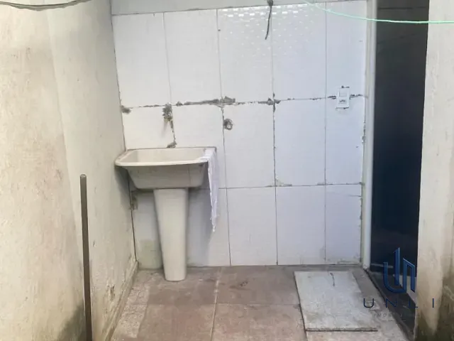 Casa 2 quartos e 2 banheiros, à venda, no bairro Jardim Cidade do Aço em Volta Redonda