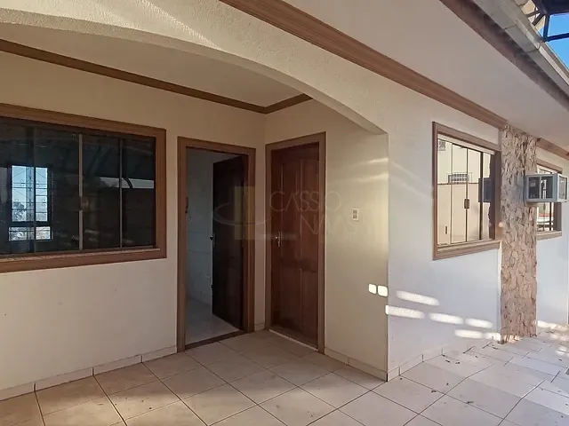 Casa com 648m² 3 quartos e 4 banheiros, à venda, no bairro Centro em Apucarana