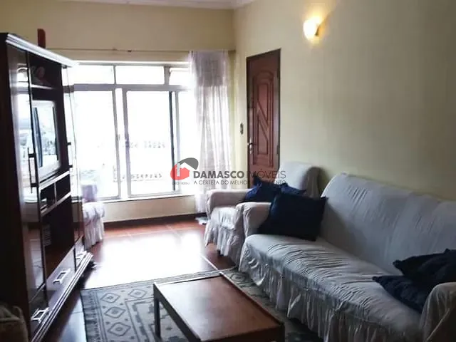 Casa com 300m² 2 quartos e 1 banheiro, à venda, no bairro Olímpico em São Caetano do Sul