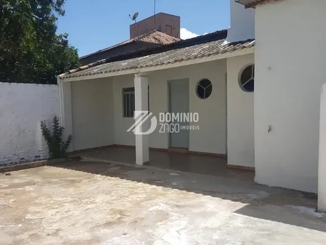 Casa com 465m² 2 quartos e 1 banheiro, para alugar, no bairro Mercês em Uberaba