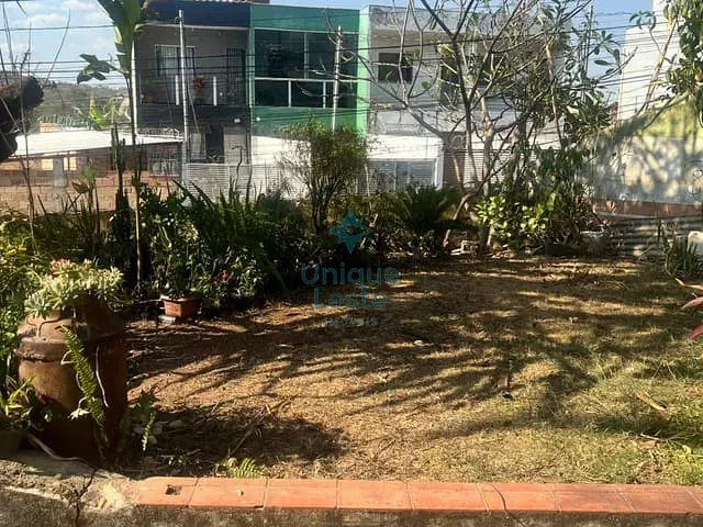 Casa 3 quartos e 1 banheiro, à venda, no bairro Ribeiro de Abreu em Belo Horizonte