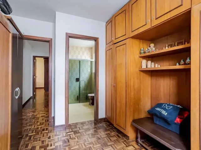 Casa com 450m² 4 quartos e 5 banheiros, à venda, no bairro Bigorrilho em Curitiba