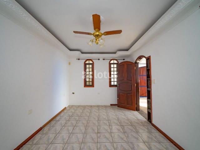 Casa com 400m² 3 quartos e 3 banheiros, à venda, no bairro Jardins (Polvilho) em Cajamar