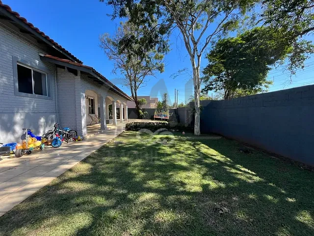 Casa com 650m² 3 quartos e 3 banheiros, à venda, no bairro Jardim Holanda em Holambra