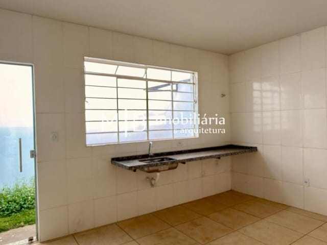 Casa 2 quartos e 1 banheiro, à venda, no bairro Jardim Vila Rica em Lavras