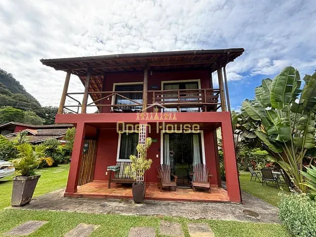 Casa com 2466m² 4 quartos e 4 banheiros, à venda, no bairro Maringá em Itatiaia