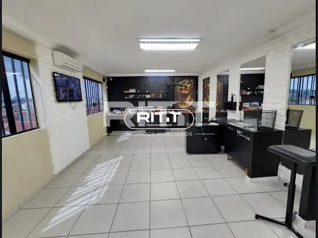 Casa com 367m² 4 quartos e 3 banheiros, à venda, no bairro Vila Anhangüera em Campinas