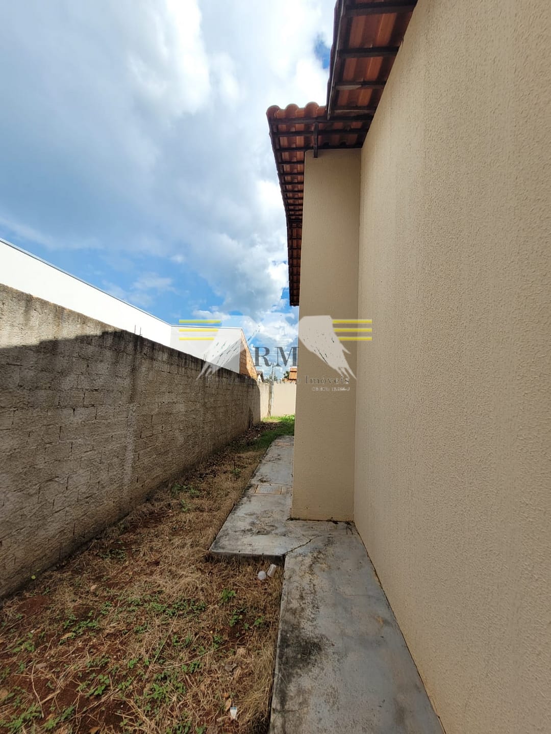 Casa à venda com 3 quartos, 90m² - Foto 37