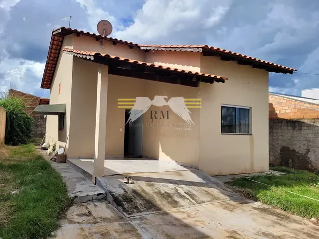 Casa com 90m² 3 quartos e 2 banheiros, à venda, no bairro Residencial Jardim Brasília em Caldas Novas